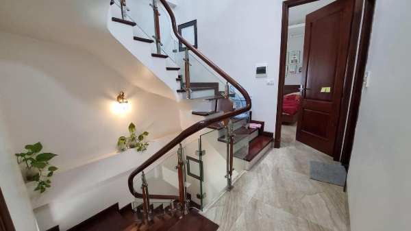 Bán nhà 5 tầng ngõ ô tô tránh tại Thạch Bàn, Long Biên, Hà Nội